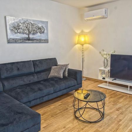 Urbana Villa Four Season Ζάγκρεμπ Εξωτερικό φωτογραφία